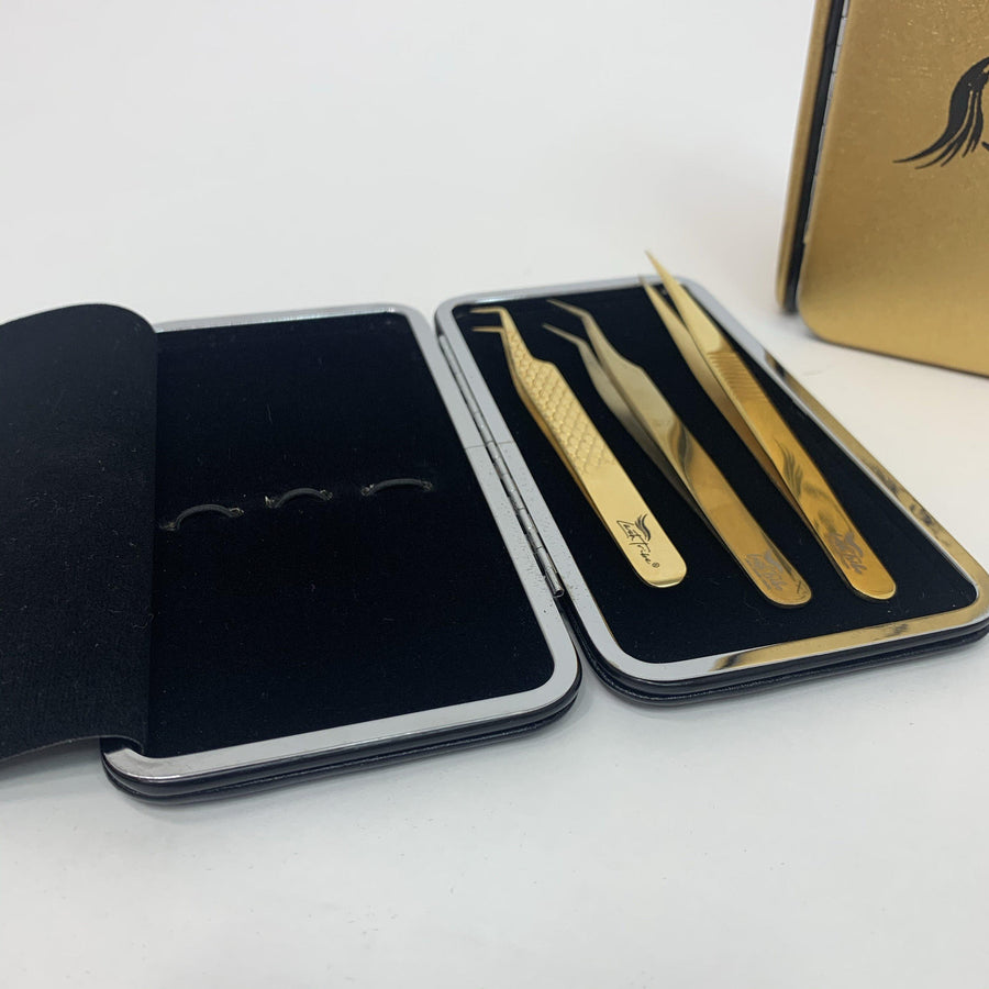 a Magnetic Tweezer Case by Lash Tribe.